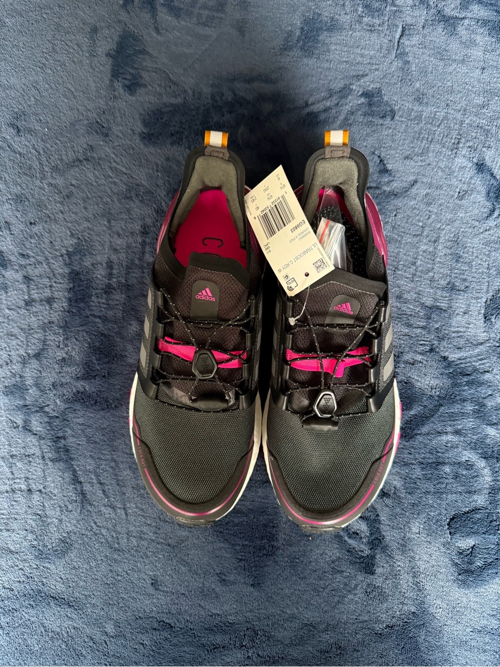 NWOB adidas UltraBoost C.RDY Women 8 Black Power Berry Winter Running